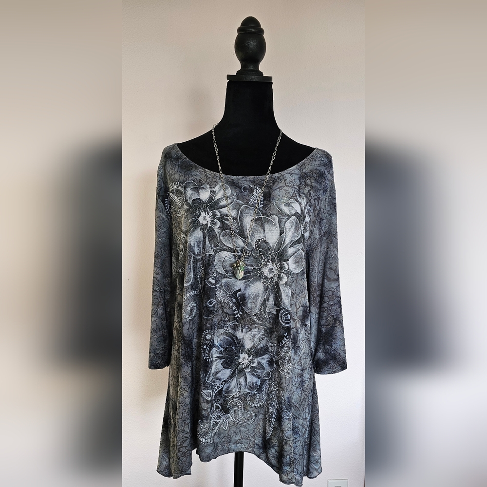 Floral Gray Women's Top